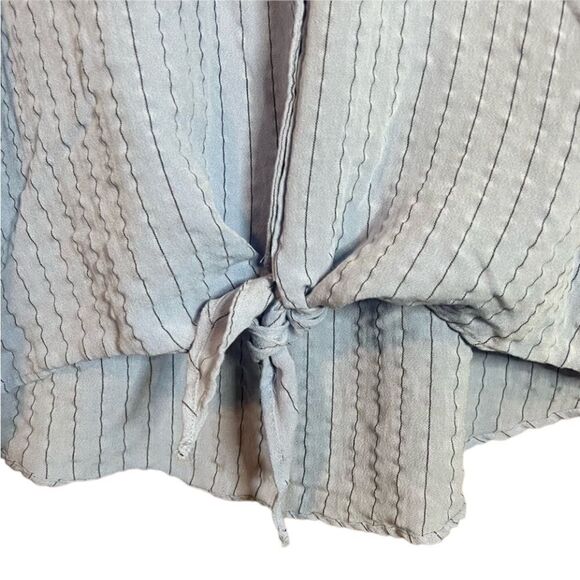 3 for $30! Umgee striped button shirt - Picture 2 of 13